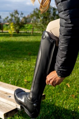 Loreto Paardrijlaars Springlaars zonder veter | Kalfsleer, grip & stretch Loreto Paardrijlaars Springlaars zonder veter | Kalfsleer, grip & stretch