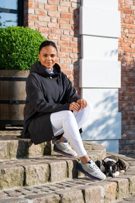 Pikeur Athleisure Zip Dames Regenponcho | Zwart
