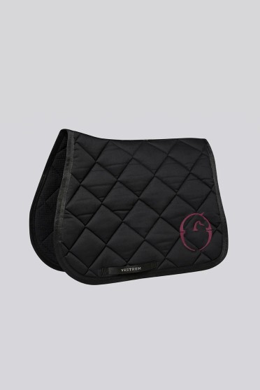 Vestrum Bonn Zadeldekje Springen | Zwart Dark Mauve | Koop Nu Vestrum Bonn Zadeldekje Springen | Zwart Dark Mauve | Koop Nu