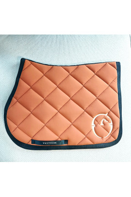 Vestrum Set Los Angeles Coconut Saddle Pad & Ear Bonnet Jumping - Shop Now Vestrum Set Los Angeles Coconut Saddle Pad & Ear Bonnet Jumping - Shop Now