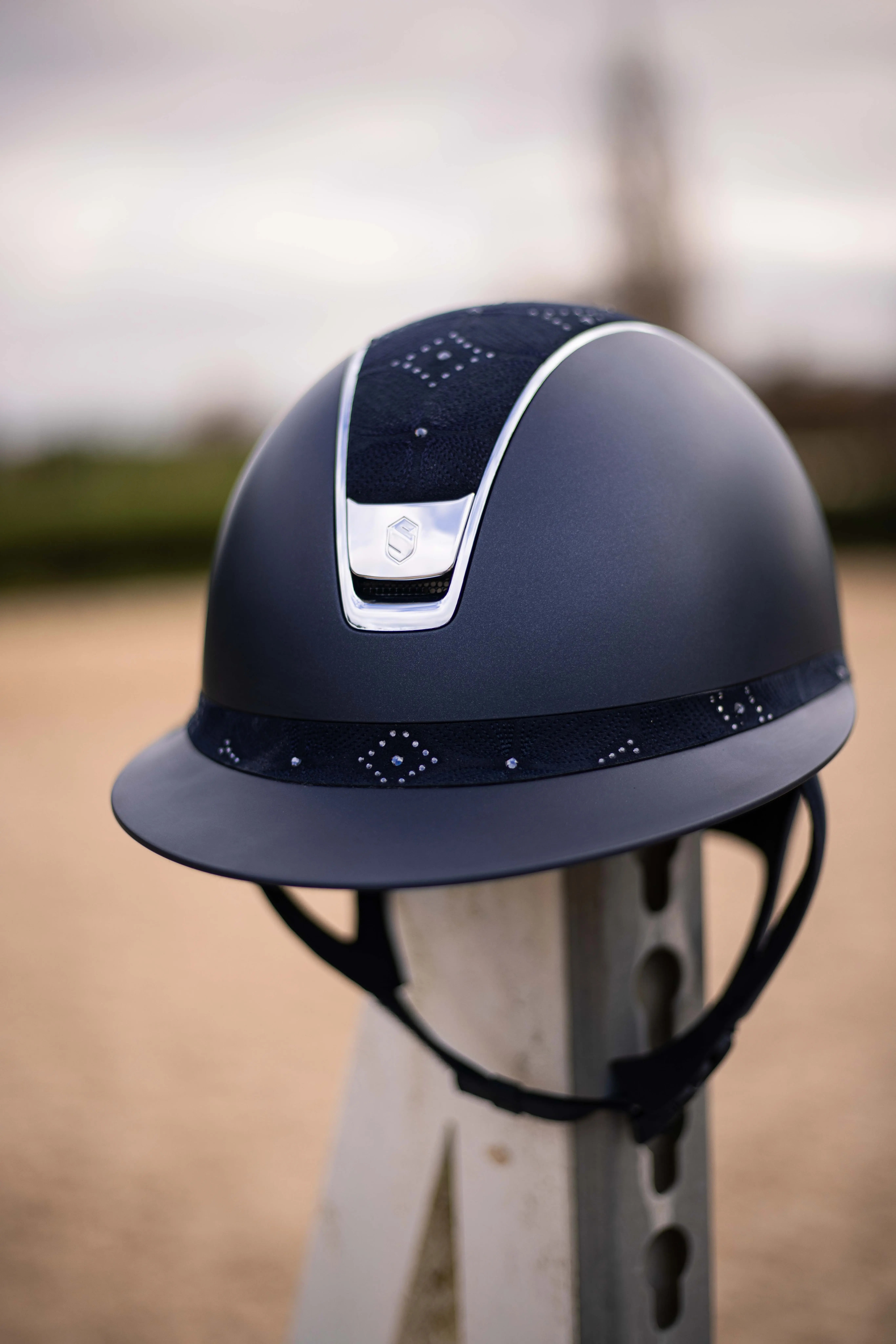 Samshield Miss Shield Cap Celestial Crystal kopen? - verkrijgbaar Samshield Miss Shield Cap Celestial Crystal kopen? - verkrijgbaar