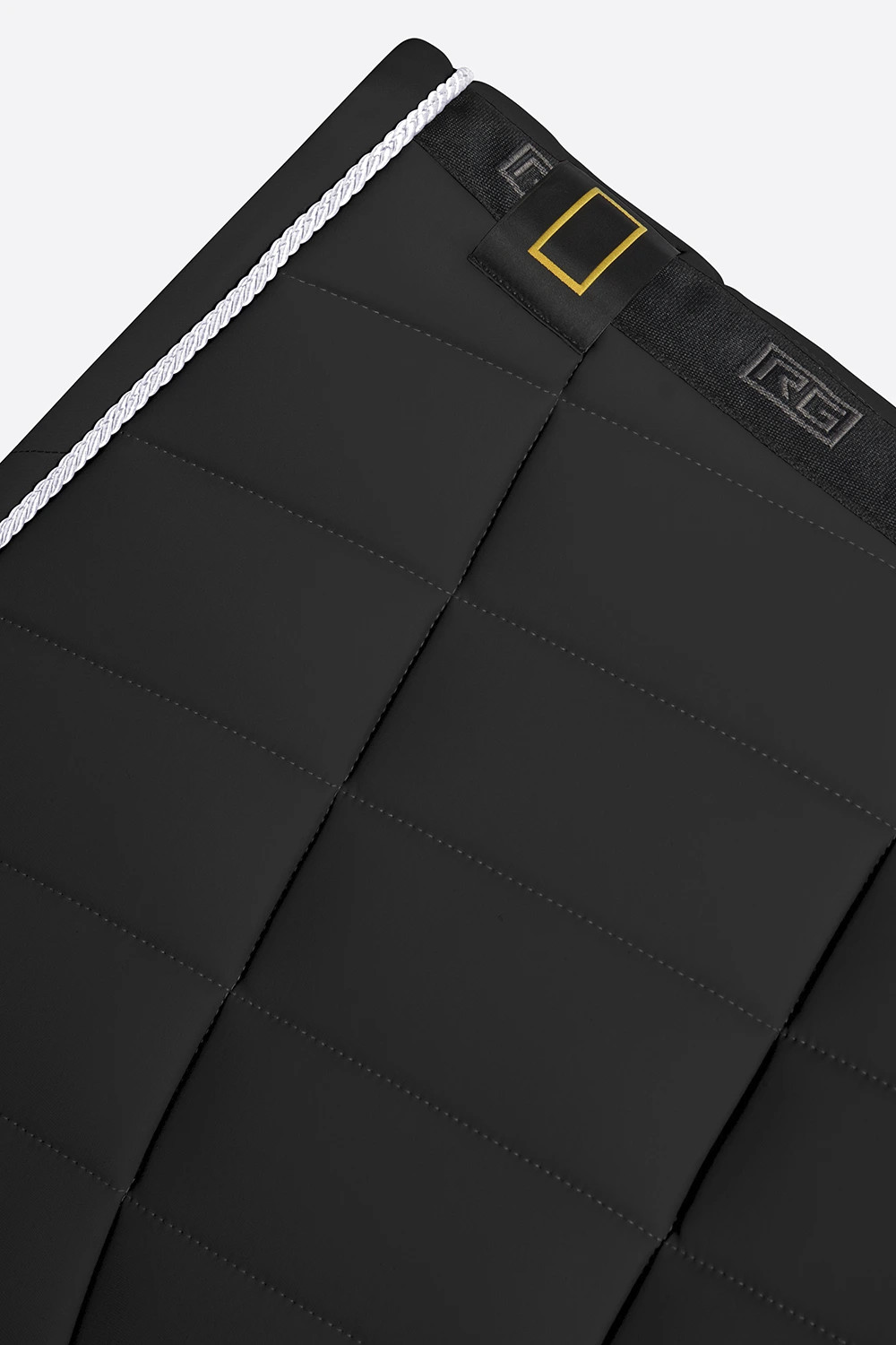 RG Italy Set Saddlepad & Earnet Black Jumping | Shop Now RG Italy Set Saddlepad & Earnet Black Jumping | Shop Now