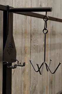 Hoofdstelhaak Wand Met 4 Haken | Stal & Zadelkamer | Bestel Nu Hoofdstelhaak Wand Met 4 Haken | Stal & Zadelkamer | Bestel Nu