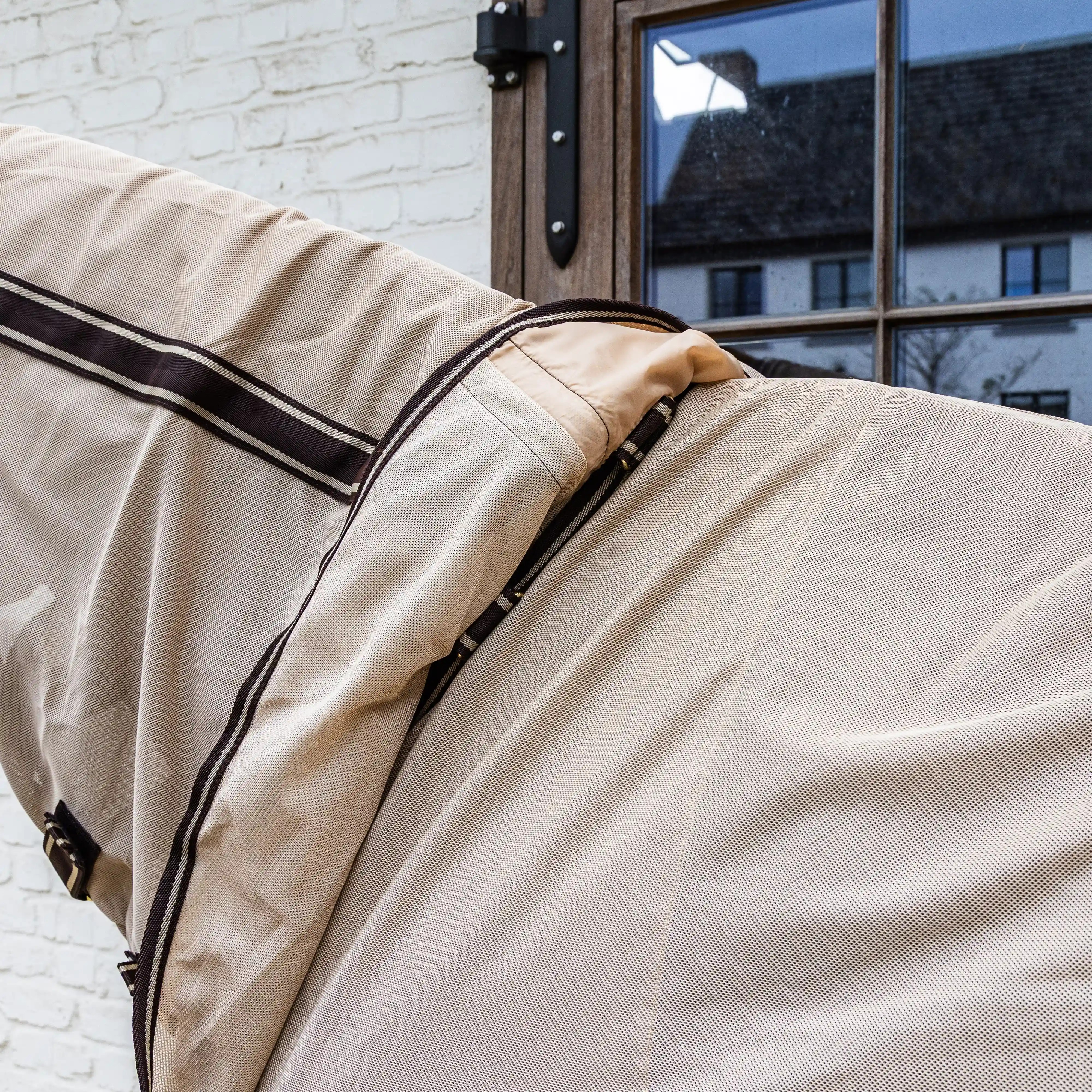 Kentucky Horsewear Mesh Comfort Vliegendeken | Beige - Bruin Kentucky Horsewear Mesh Comfort Vliegendeken | Beige - Bruin