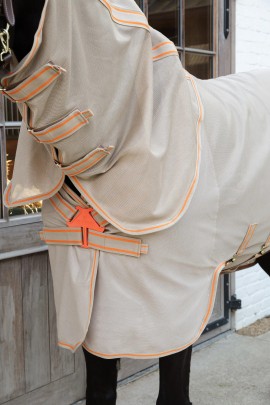 Kentucky Horsewear Mesh Comfort Vliegendeken | Beige - Oranje Kentucky Horsewear Mesh Comfort Vliegendeken | Beige - Oranje
