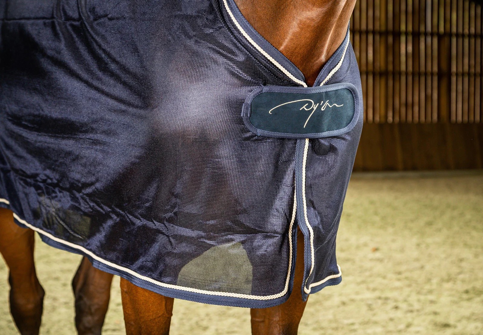 Dy’on Vliegendeken Navy | Bescherming & Comfort | Bestel Nu