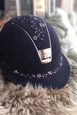 Miss Shield alacantara flower swarovski jewelry blue majestic pink Miss Shield alacantara flower swarovski jewelry blue majestic pink