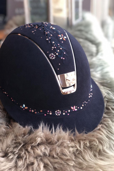 Miss Shield alacantara flower swarovski jewelry blue majestic pink Miss Shield alacantara flower swarovski jewelry blue majestic pink