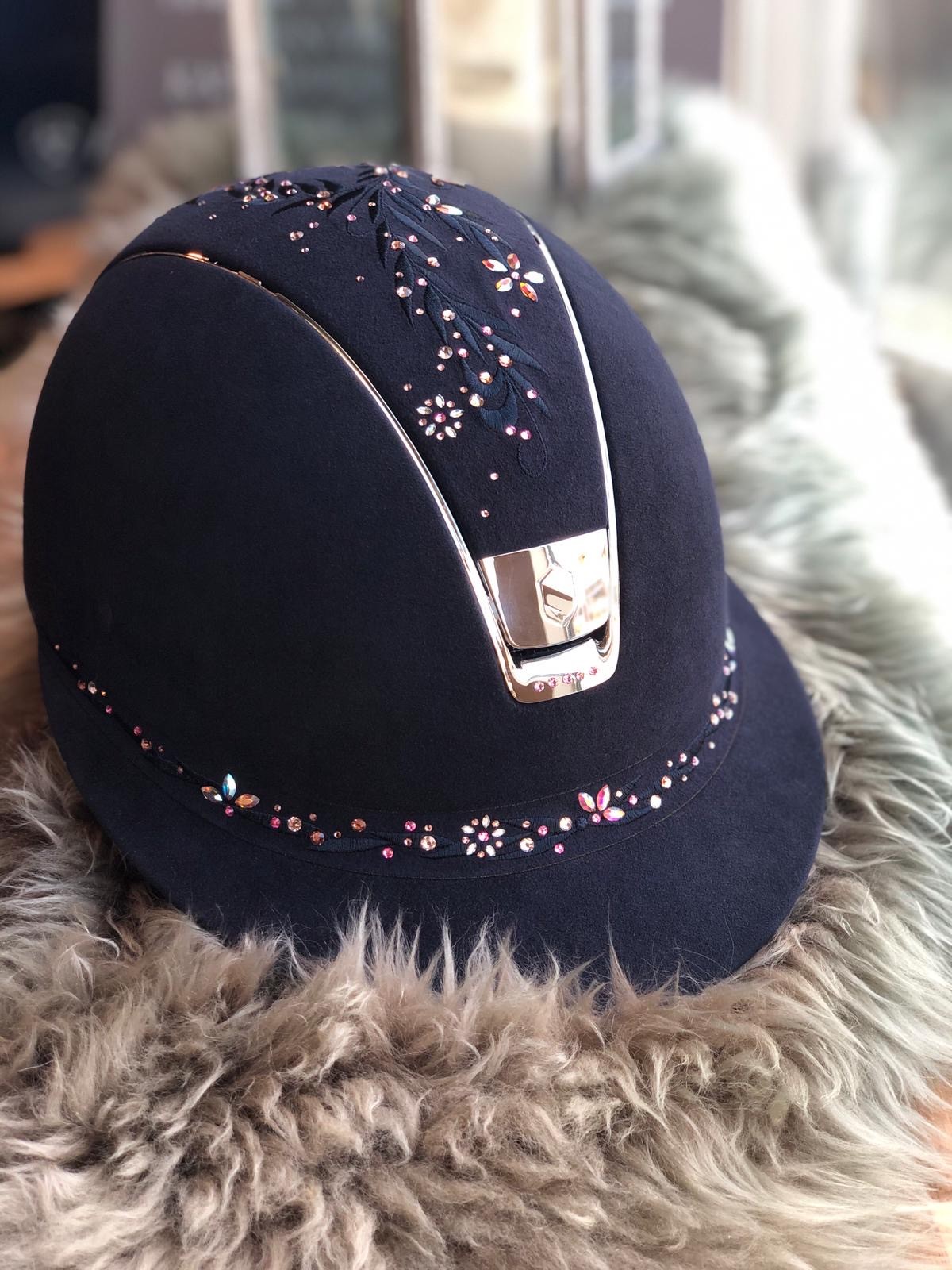 Miss Shield alacantara flower swarovski jewelry blue majestic pink Miss Shield alacantara flower swarovski jewelry blue majestic pink