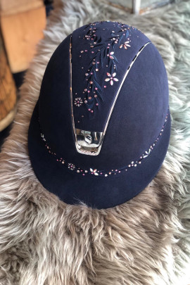 Miss Shield alacantara flower swarovski jewelry blue majestic pink Miss Shield alacantara flower swarovski jewelry blue majestic pink