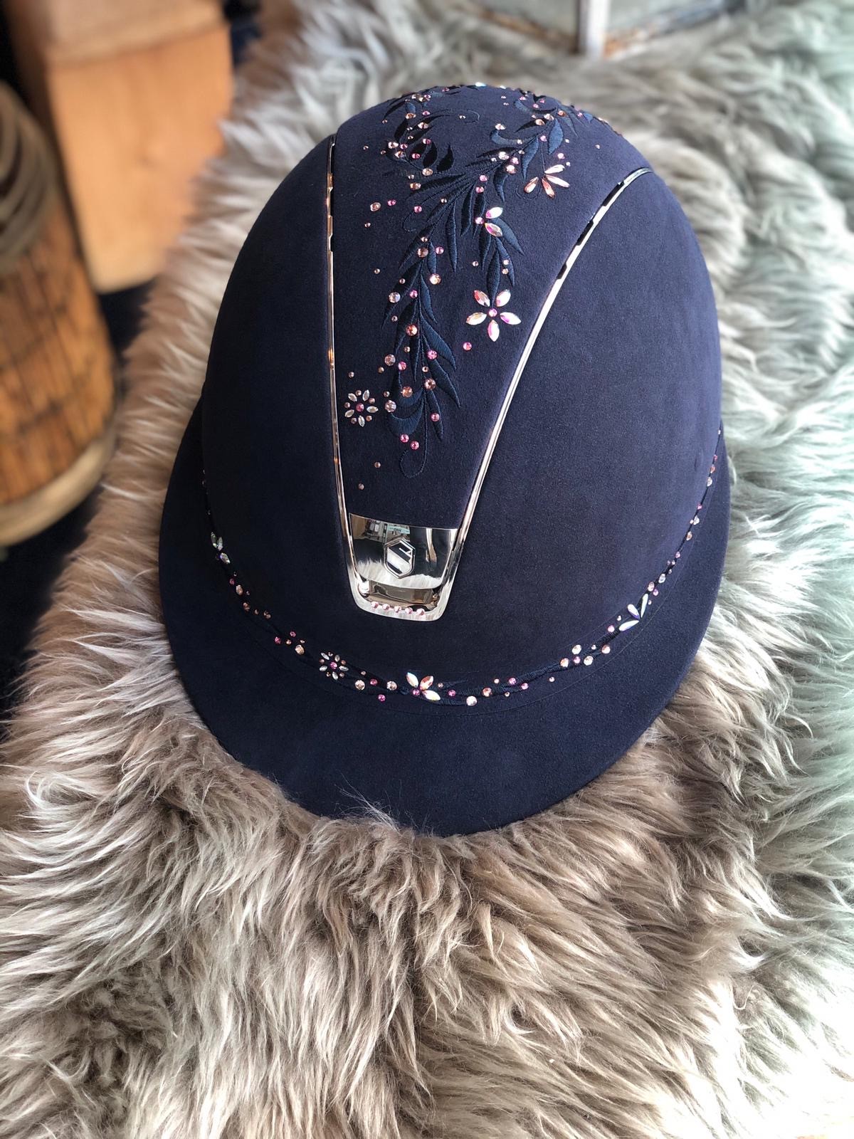 Miss Shield alacantara flower swarovski jewelry blue majestic pink Miss Shield alacantara flower swarovski jewelry blue majestic pink