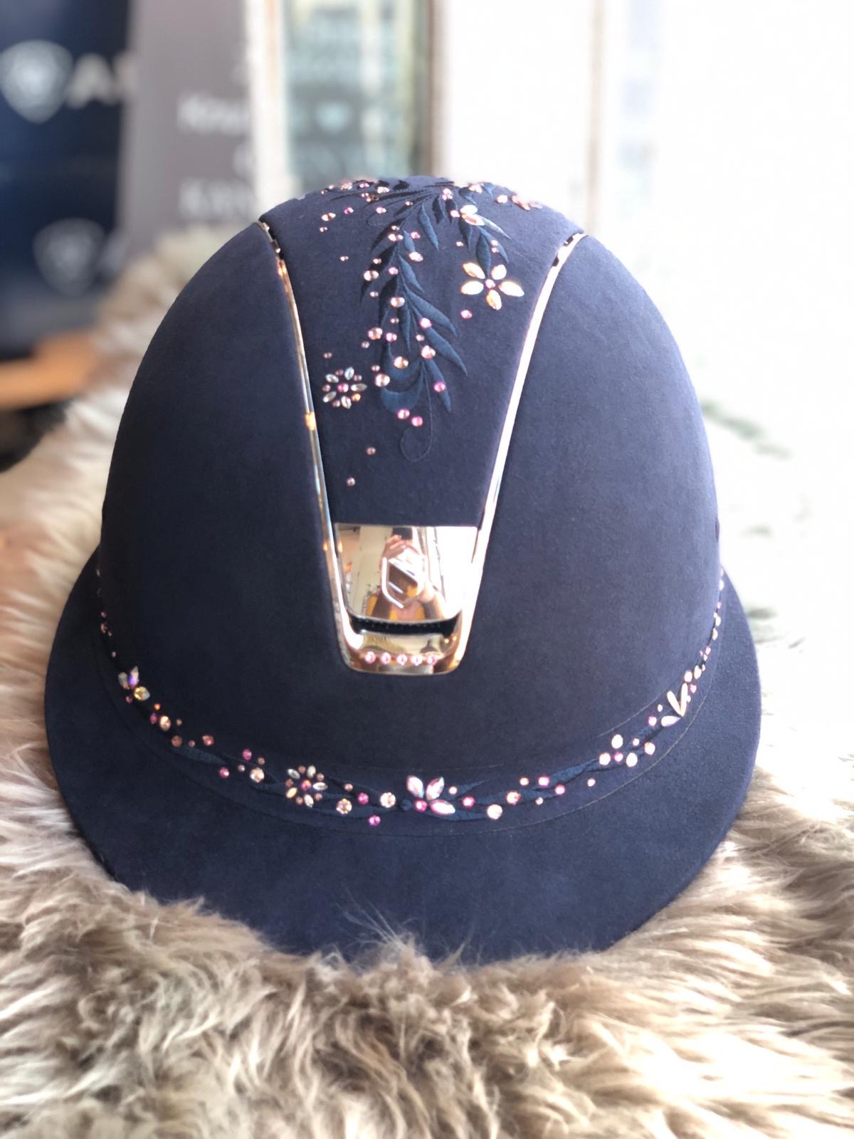 Miss Shield alacantara flower swarovski jewelry blue majestic pink Miss Shield alacantara flower swarovski jewelry blue majestic pink