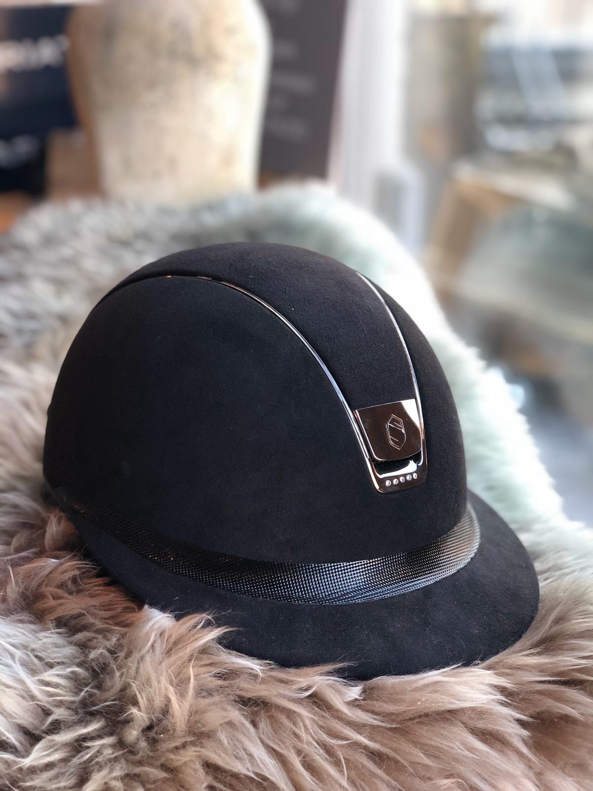Samshield Cap Miss Shield Shadowmatt + Top Glossy + Zwart Chroom/5 Swarovski Samshield Cap Miss Shield Shadowmatt + Top Glossy + Zwart Chroom/5 Swarovski