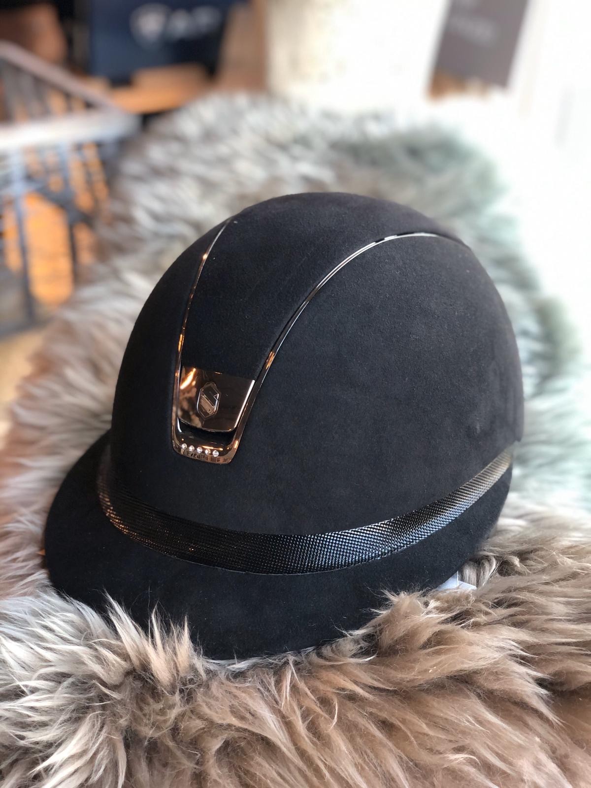 Samshield Cap Miss Shield Shadowmatt + Top Glossy + Zwart Chroom/5 Swarovski Samshield Cap Miss Shield Shadowmatt + Top Glossy + Zwart Chroom/5 Swarovski