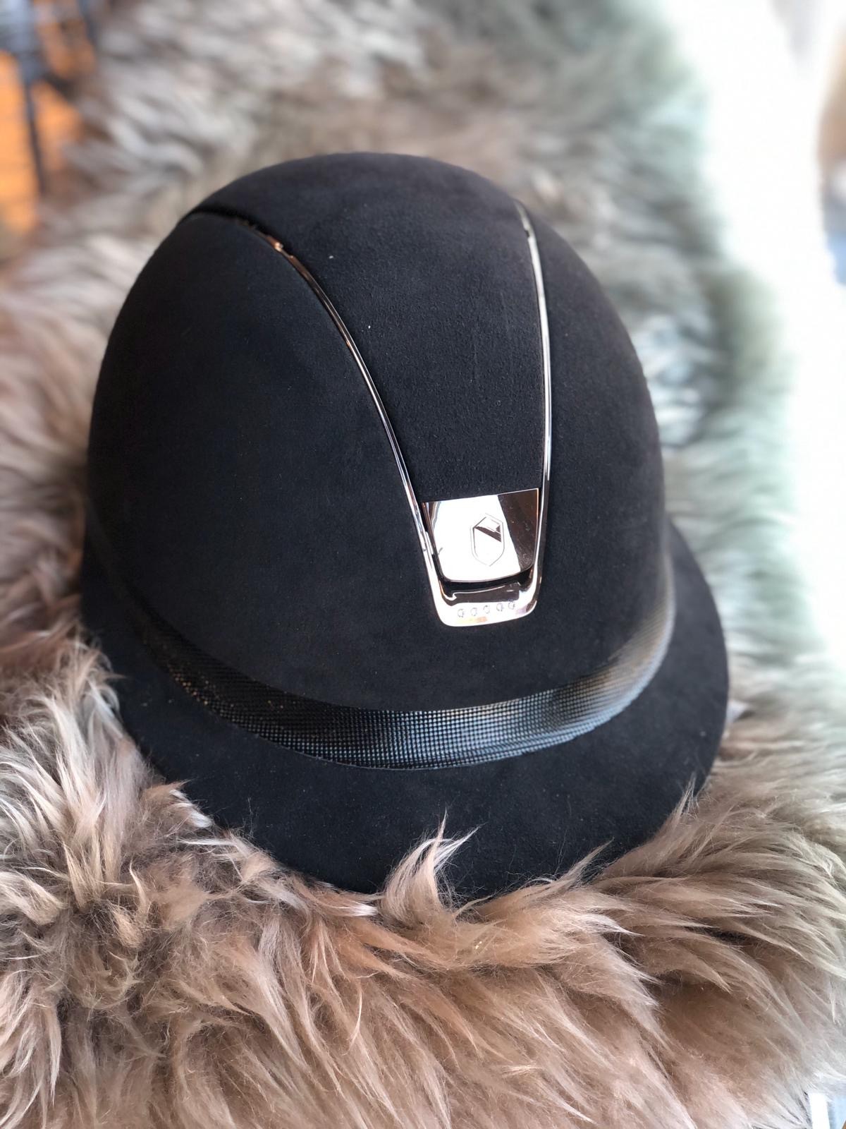 Samshield Cap Miss Shield Shadowmatt + Top Glossy + Zwart Chroom/5 Swarovski Samshield Cap Miss Shield Shadowmatt + Top Glossy + Zwart Chroom/5 Swarovski