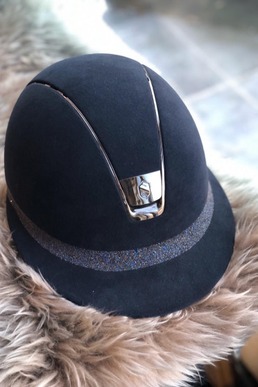 Miss Shield Premium Blauw Met Crystal Fabric Op De Front Band Miss Shield Premium Blauw Met Crystal Fabric Op De Front Band