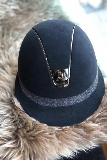 Miss Shield Premium Blauw Met Crystal Fabric Op De Front Band Miss Shield Premium Blauw Met Crystal Fabric Op De Front Band